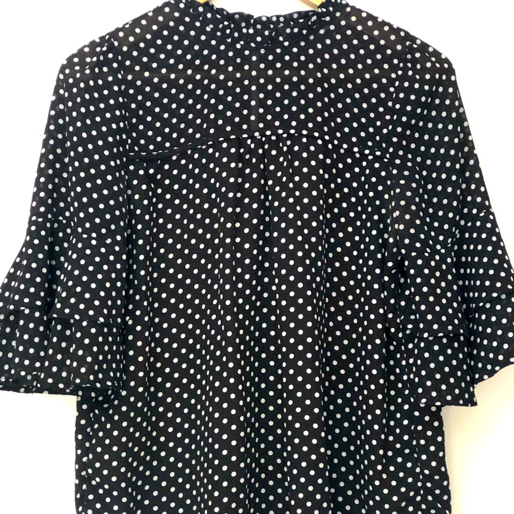 Quarter Sleeve Polka Dot Top